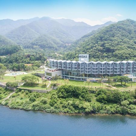 Midas Hotel & Resort Gapyeong Exterior photo