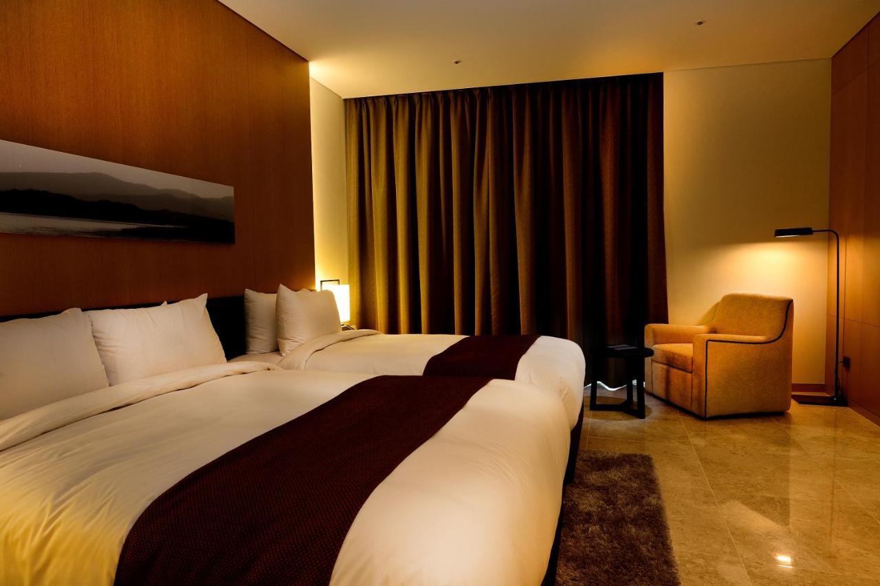 Midas Hotel & Resort Gapyeong Exterior photo